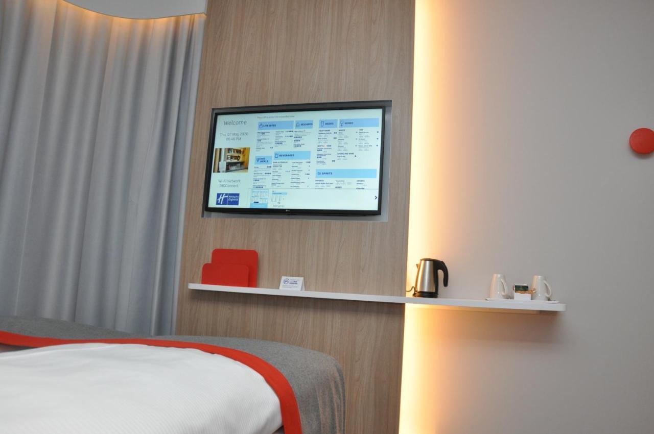 Holiday Inn Express - Sindelfingen By Ihg Exteriör bild