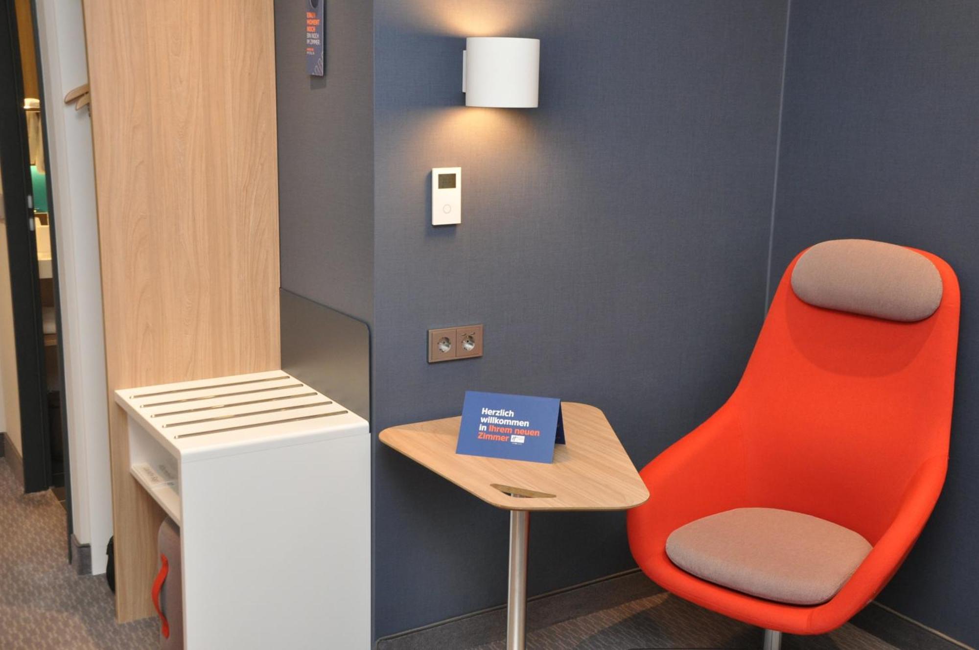 Holiday Inn Express - Sindelfingen By Ihg Exteriör bild