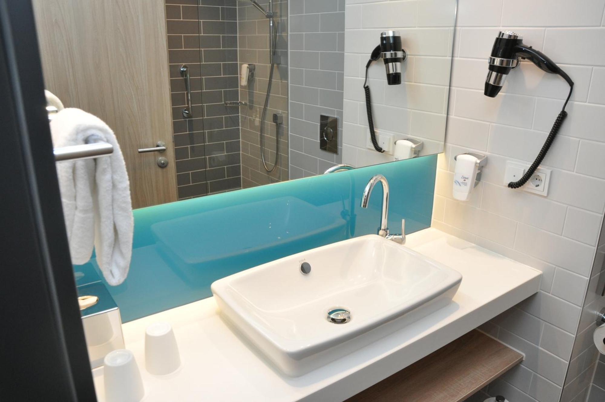 Holiday Inn Express - Sindelfingen By Ihg Exteriör bild