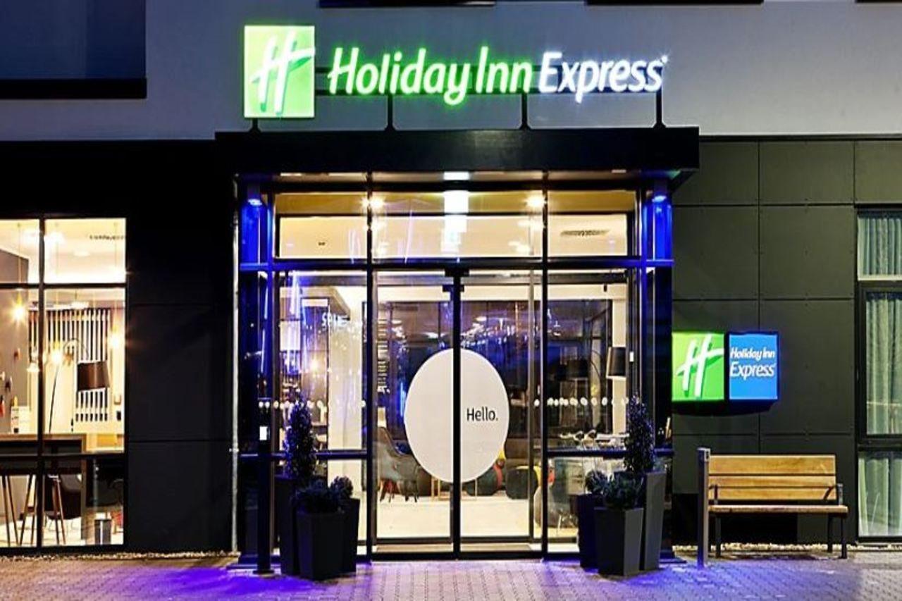 Holiday Inn Express - Sindelfingen By Ihg Exteriör bild